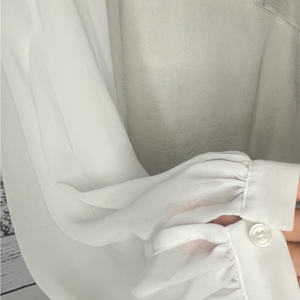 Express Sheer White Blouse - Picture 5 of 10